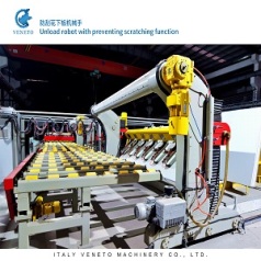 Unload robot with preventing scratching function