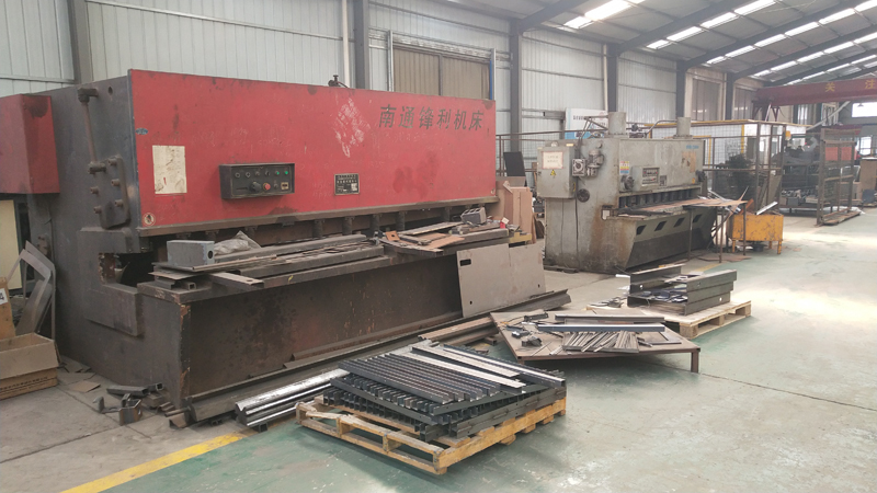 plate shearing machine